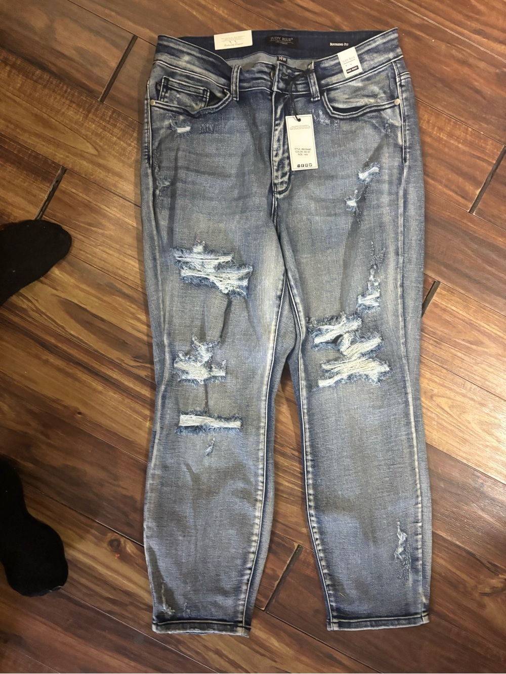 Judy blues 14w boyfriend fit high waist BNWT jeans dark denim distressed rolled